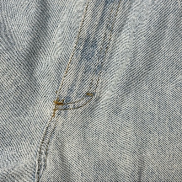 Vintage Lee Jeans High Waisted Relaxed Fit size 12 petite - Picture 3 of 9